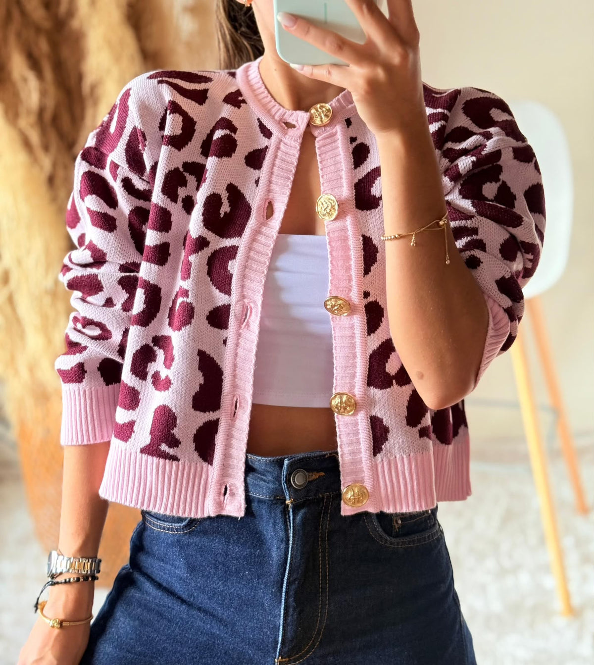 Saco Safari tejido rosado y vino con diseño animal print y botones frontales
